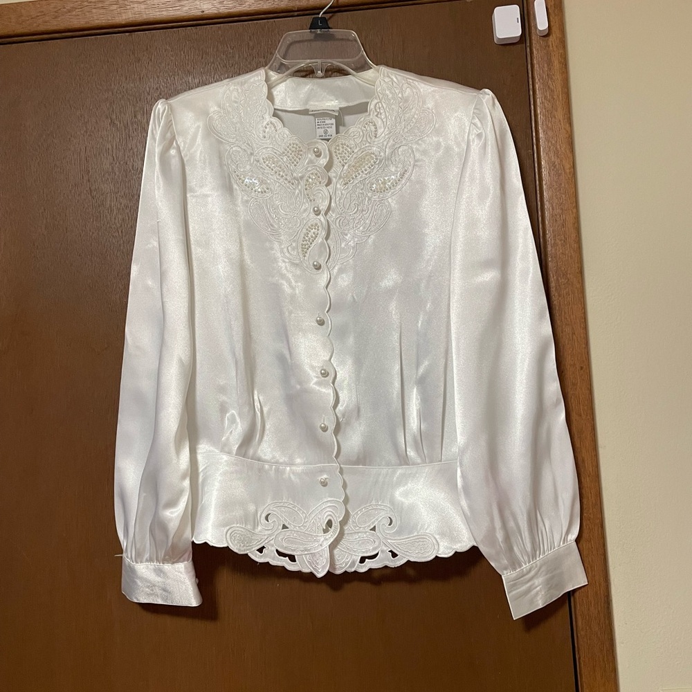 White Puff Sleeve Blouse with Mandarin Collar